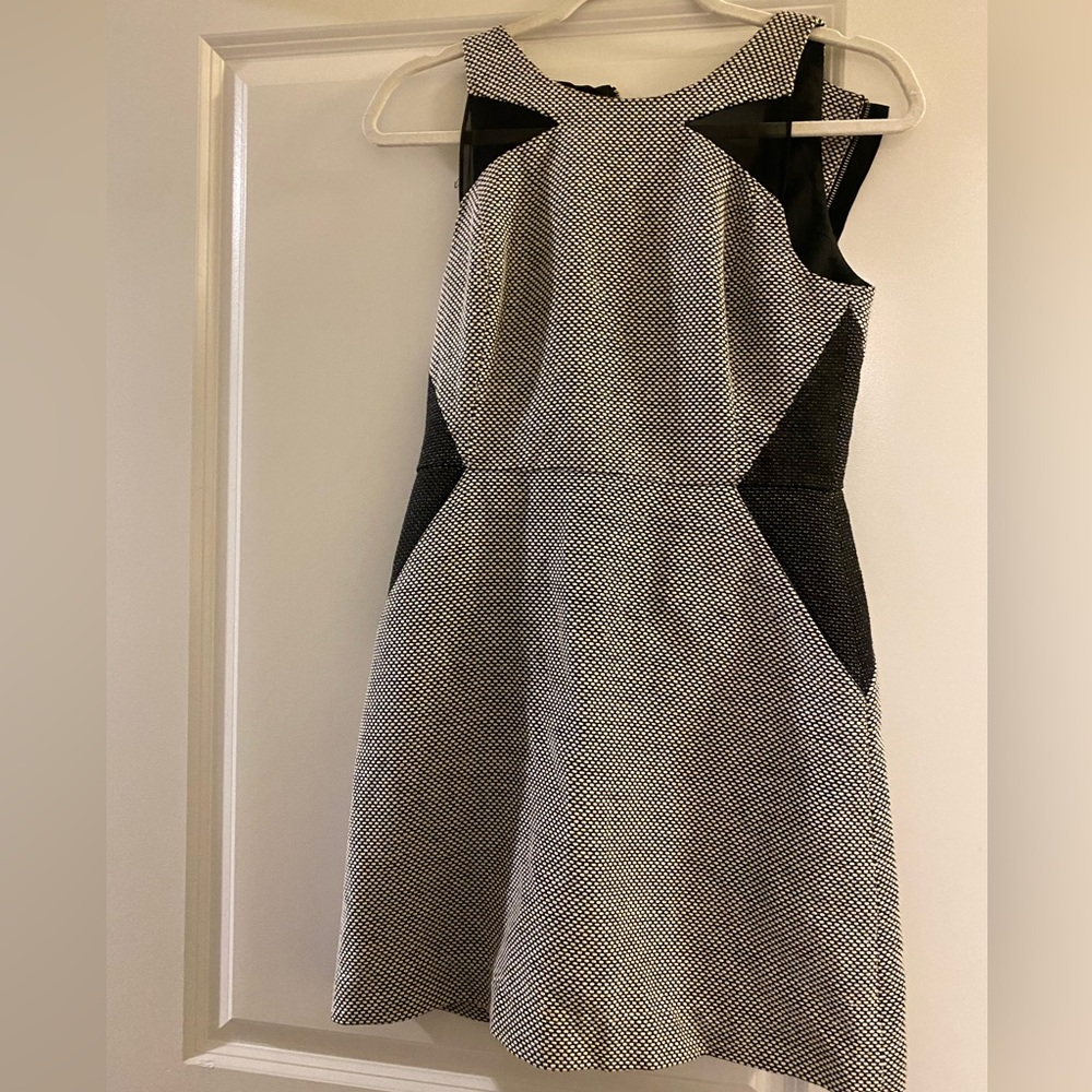 Business dress with pockets